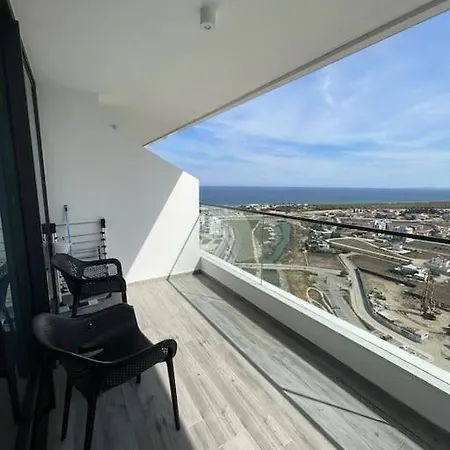 студия на 23 этаже Grand Sapphire Apartment