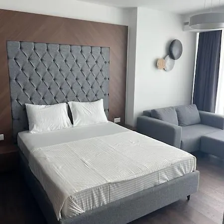 студия на 23 этаже Grand Sapphire Apartment